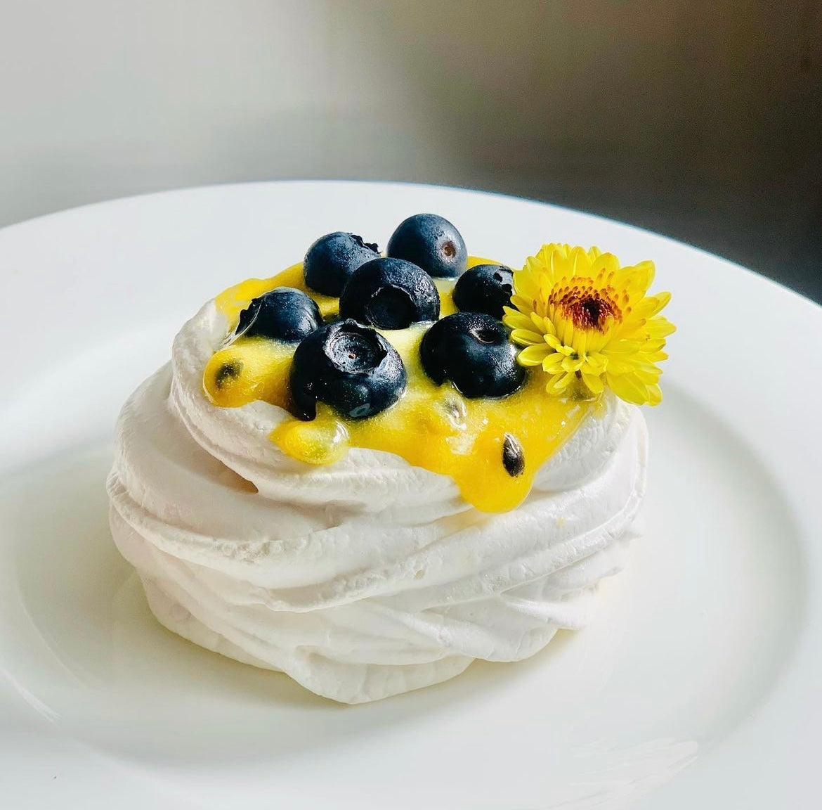 Party Bites Collection - Petite Pavlova, Monique's Passion